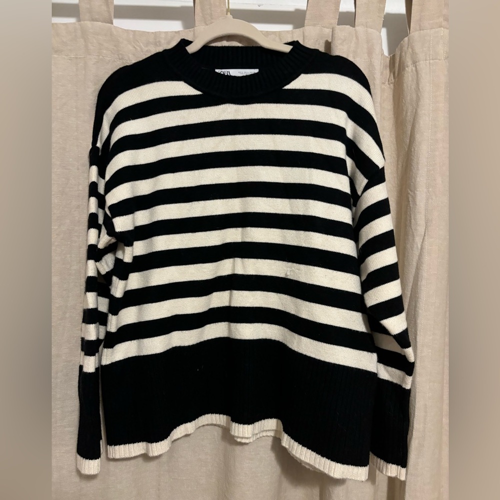 Oversized Zara striped sweater